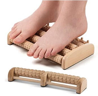 The more rollers, the easier manual foot massager treats the whole foot